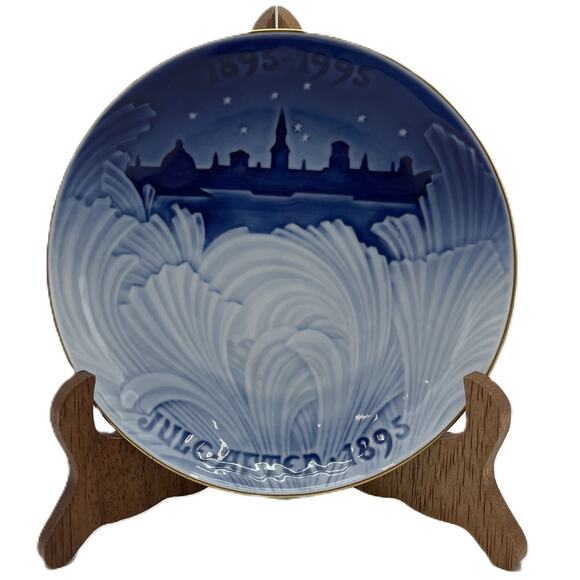 Bing & Grondahl Centennial Plate - 1995 Behind the Frozen Pane Plate No. 6205 6" - Picture 1 of 9